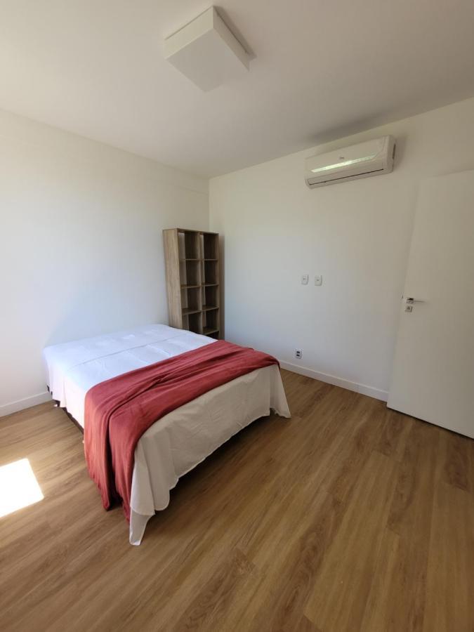 Fantastica Casa 4 Quartos Proxima A Praia Em Condominio Fechado ! 阿拉卡茹 外观 照片